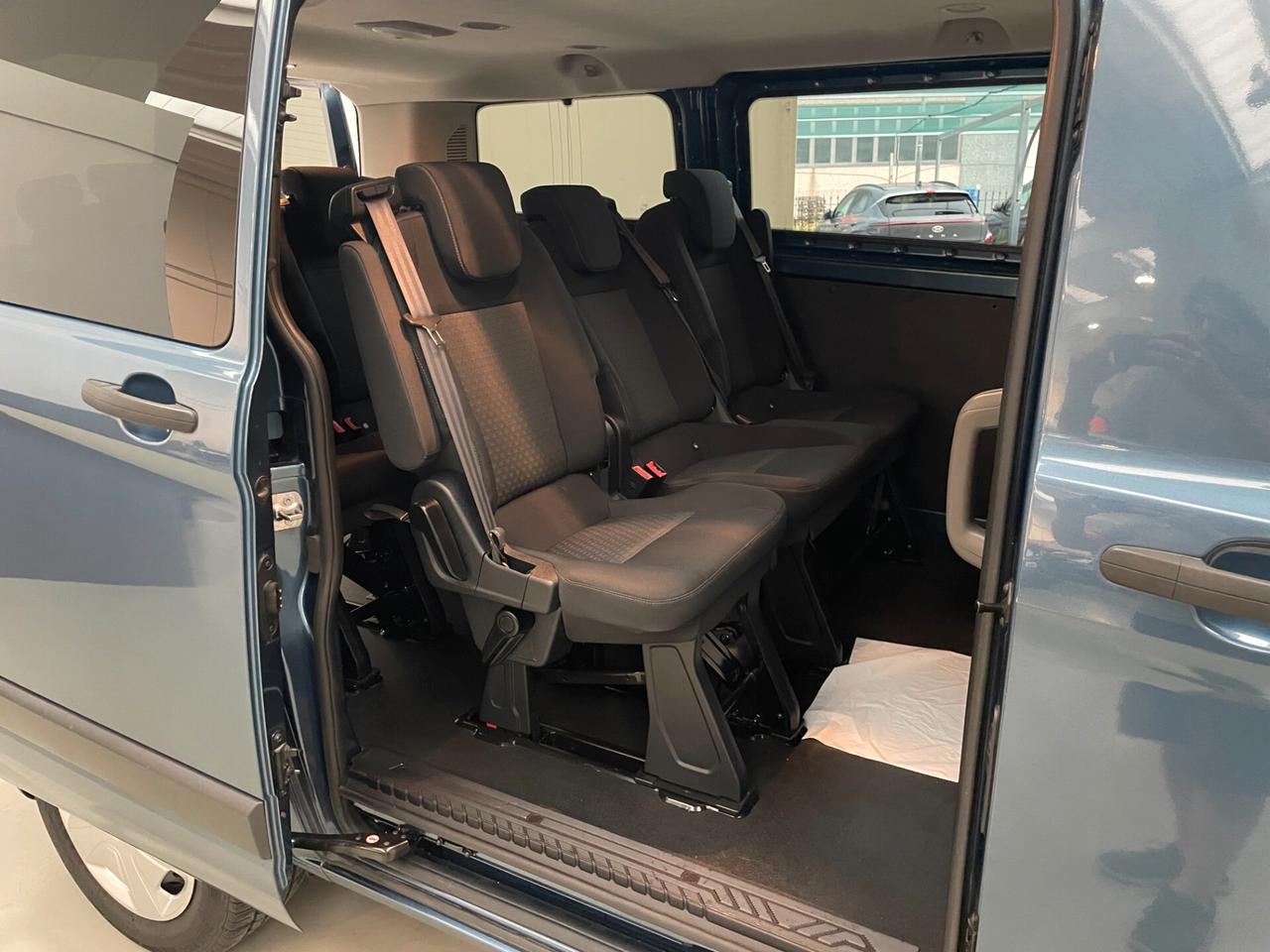 Ford Transit Custom 320 2.0 EcoBlue Hybrid 170 PC Combi Trend