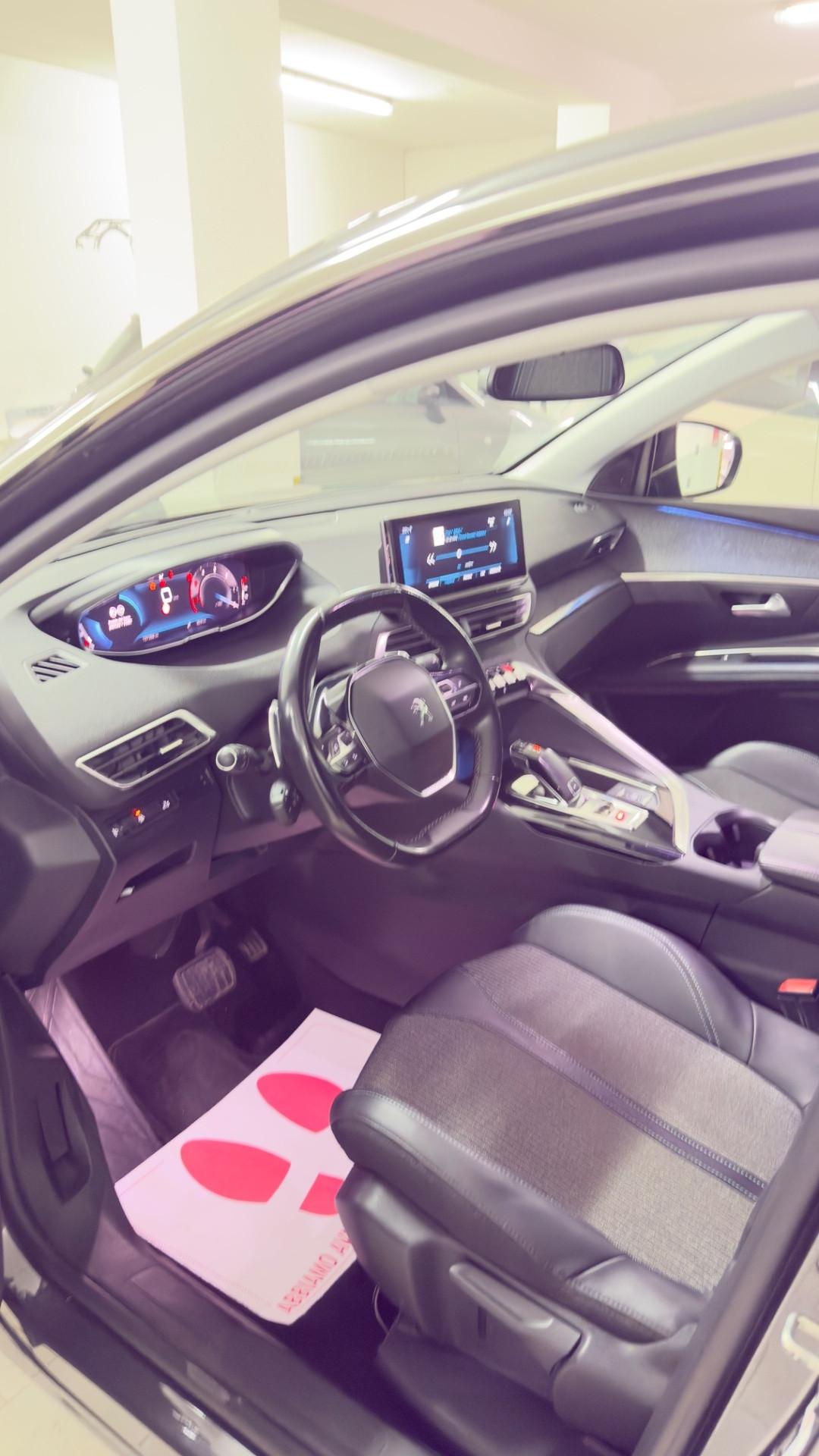 Peugeot 3008 BlueHDi 130 S&S Allure Pack