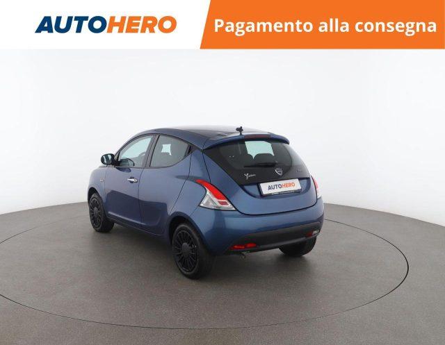 LANCIA Ypsilon 1.0 FireFly 5 porte S&S Hybrid Ecochic Silver