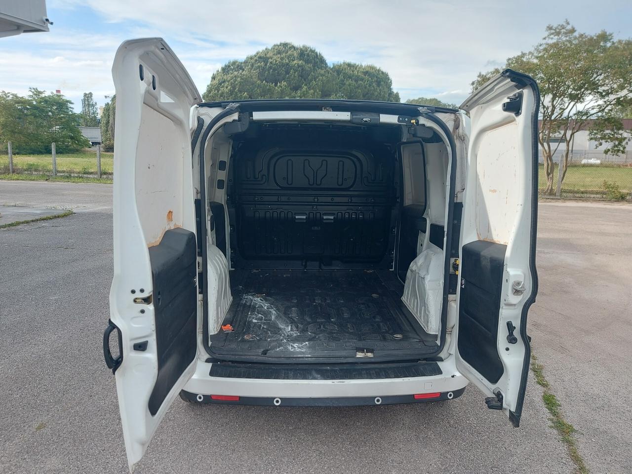 FIAT DOBLO' 1.6 105 CV