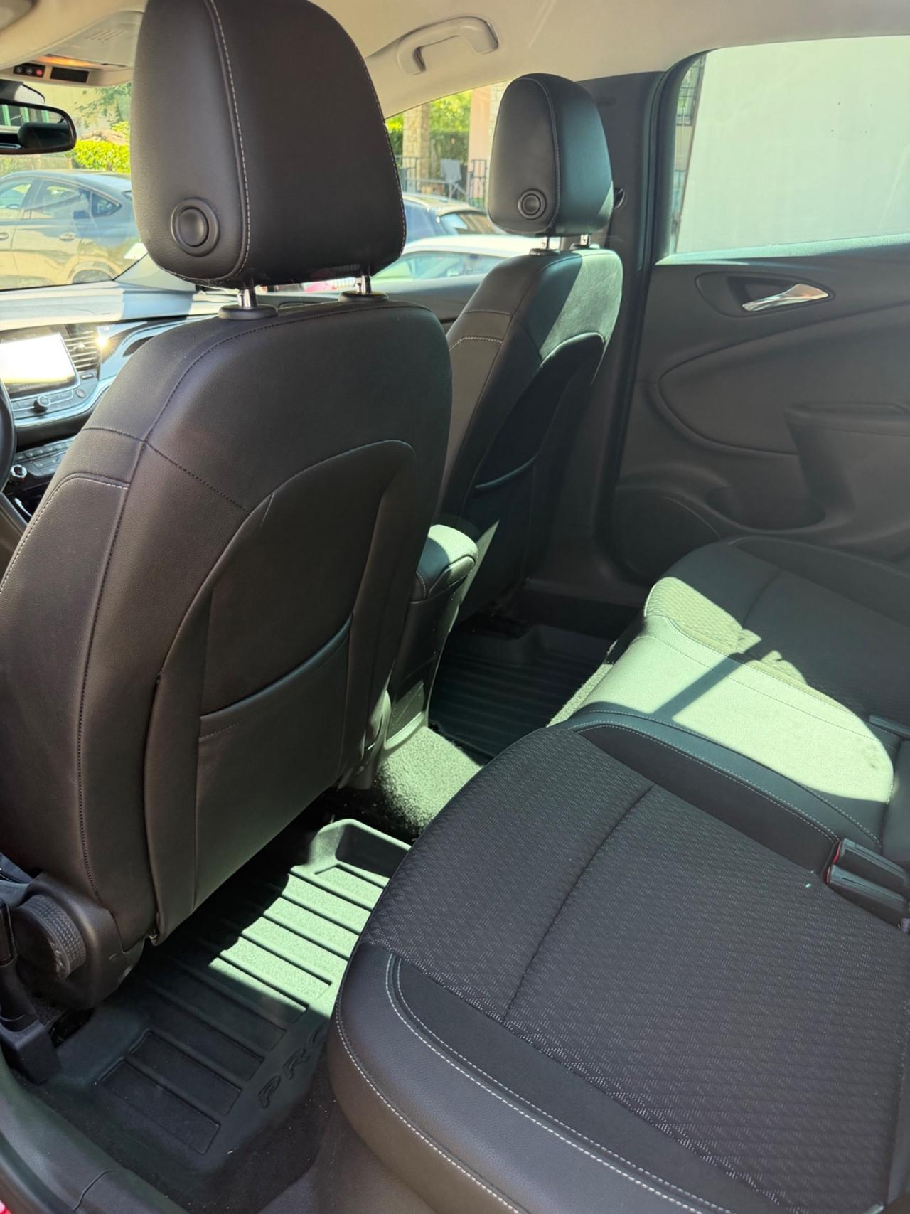 Opel ASTRA PREMIUM KMCERT GARANZ UNICOPR