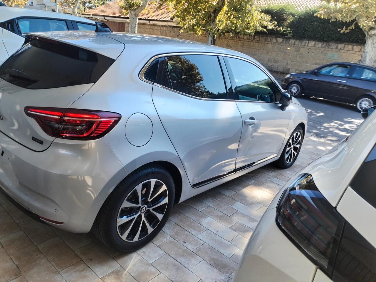 Renault Clio Full Hybrid E-Tech 145 CV 5 porte Techno