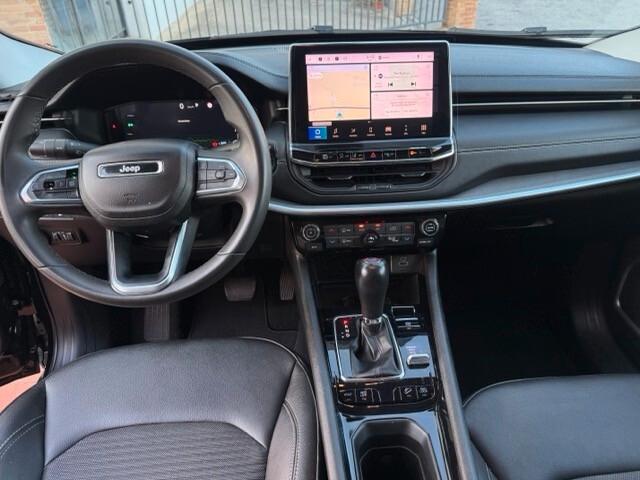 Jeep Compass TOTAL BLACK 4xe Business Plus da 190 euro al mese
