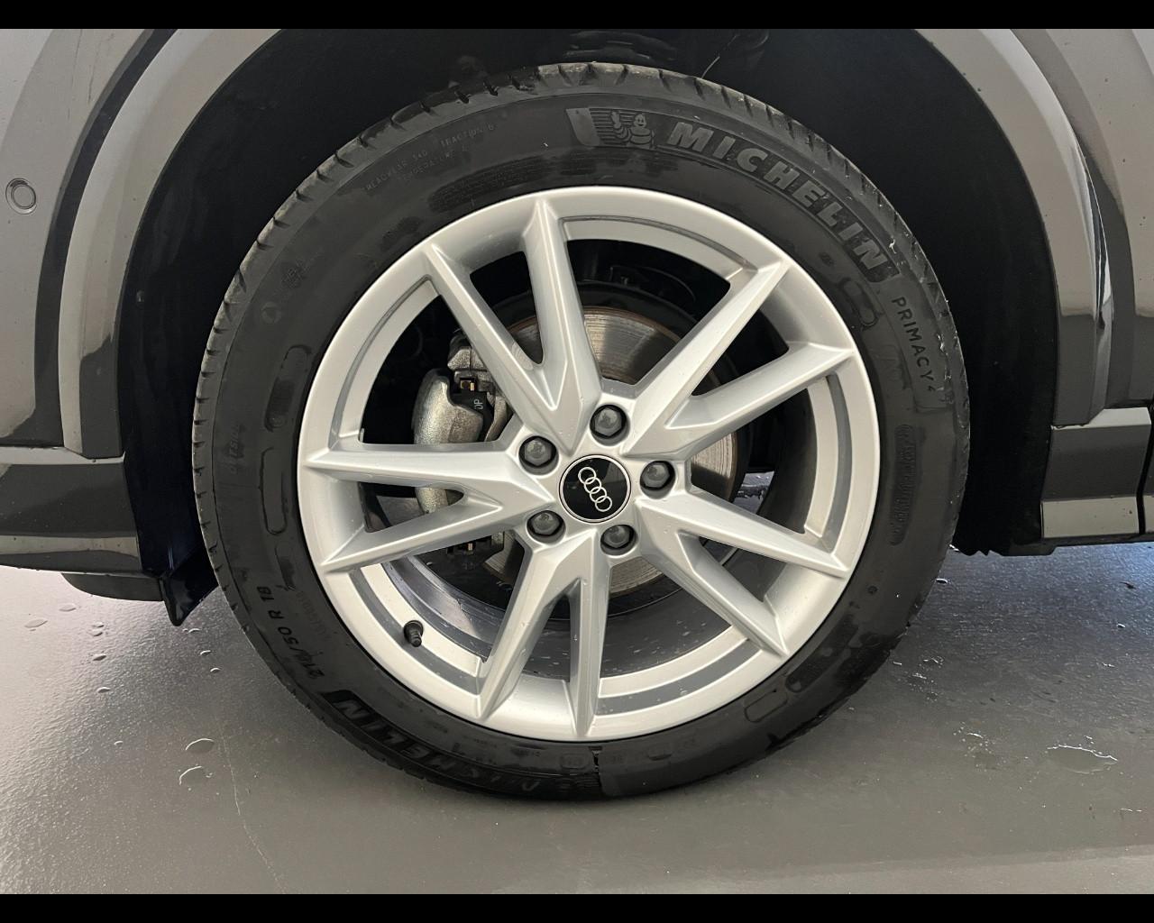 AUDI Q2 35 TFSI S-TRONIC S-LINE EDITION