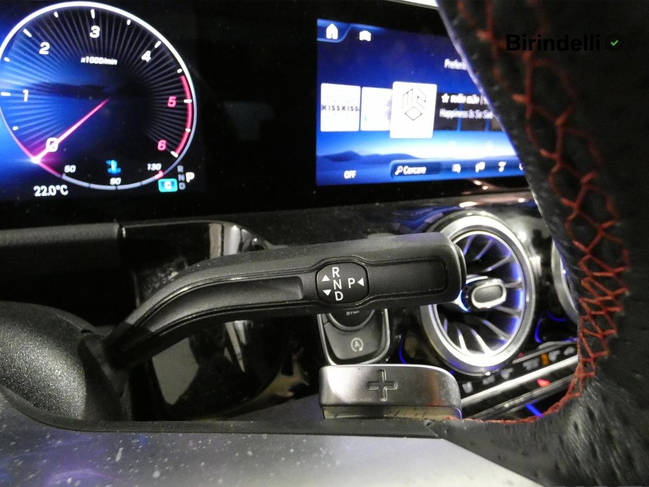 Mercedes-Benz GLA (H247) - GLA 200 d Automatic AMG Line Premium