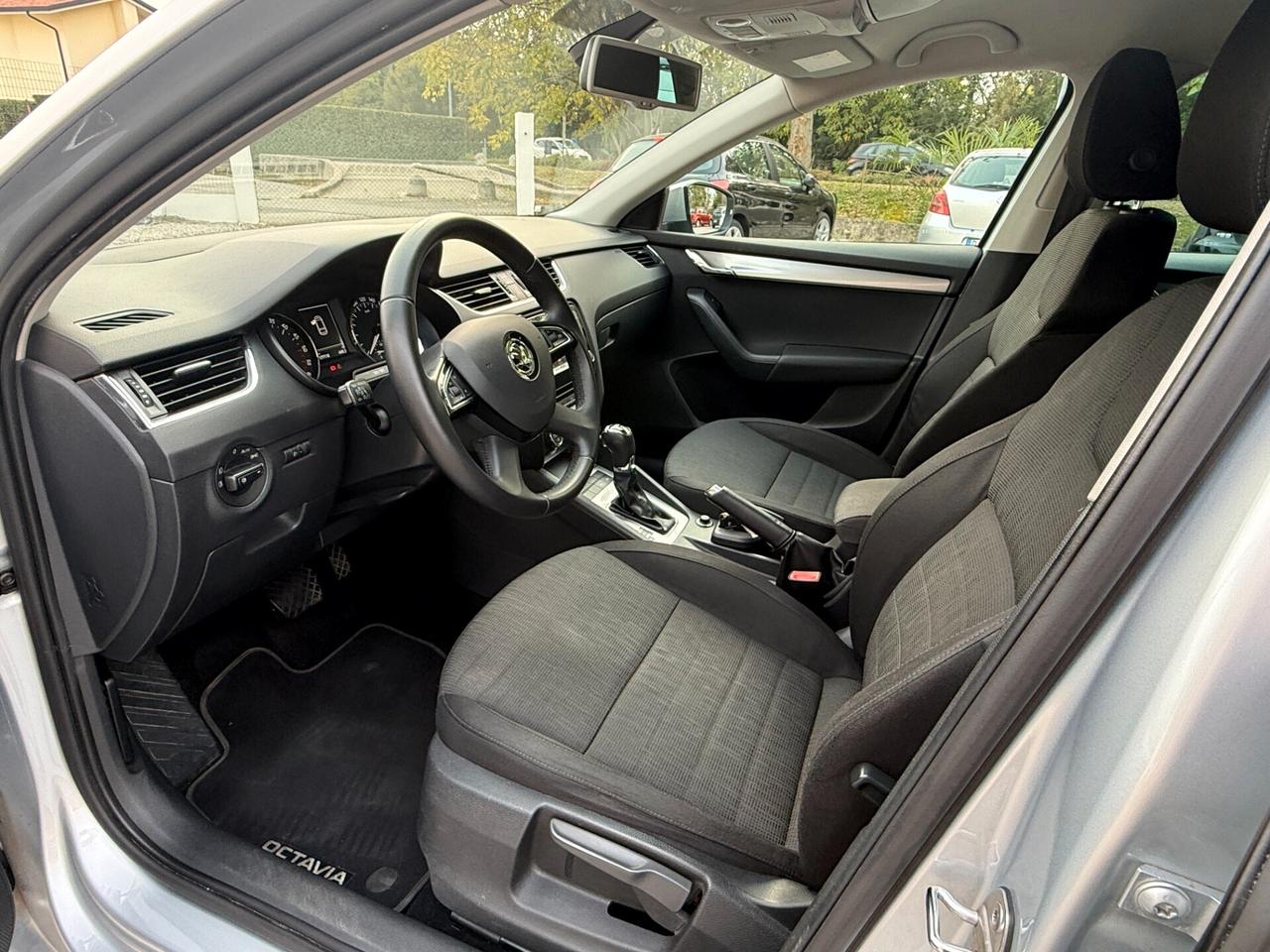 Skoda Octavia 1.6 TDI CR 105 CV DSG Wagon Executive