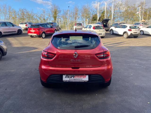 RENAULT Clio 1.2 75CV 5 porte Life