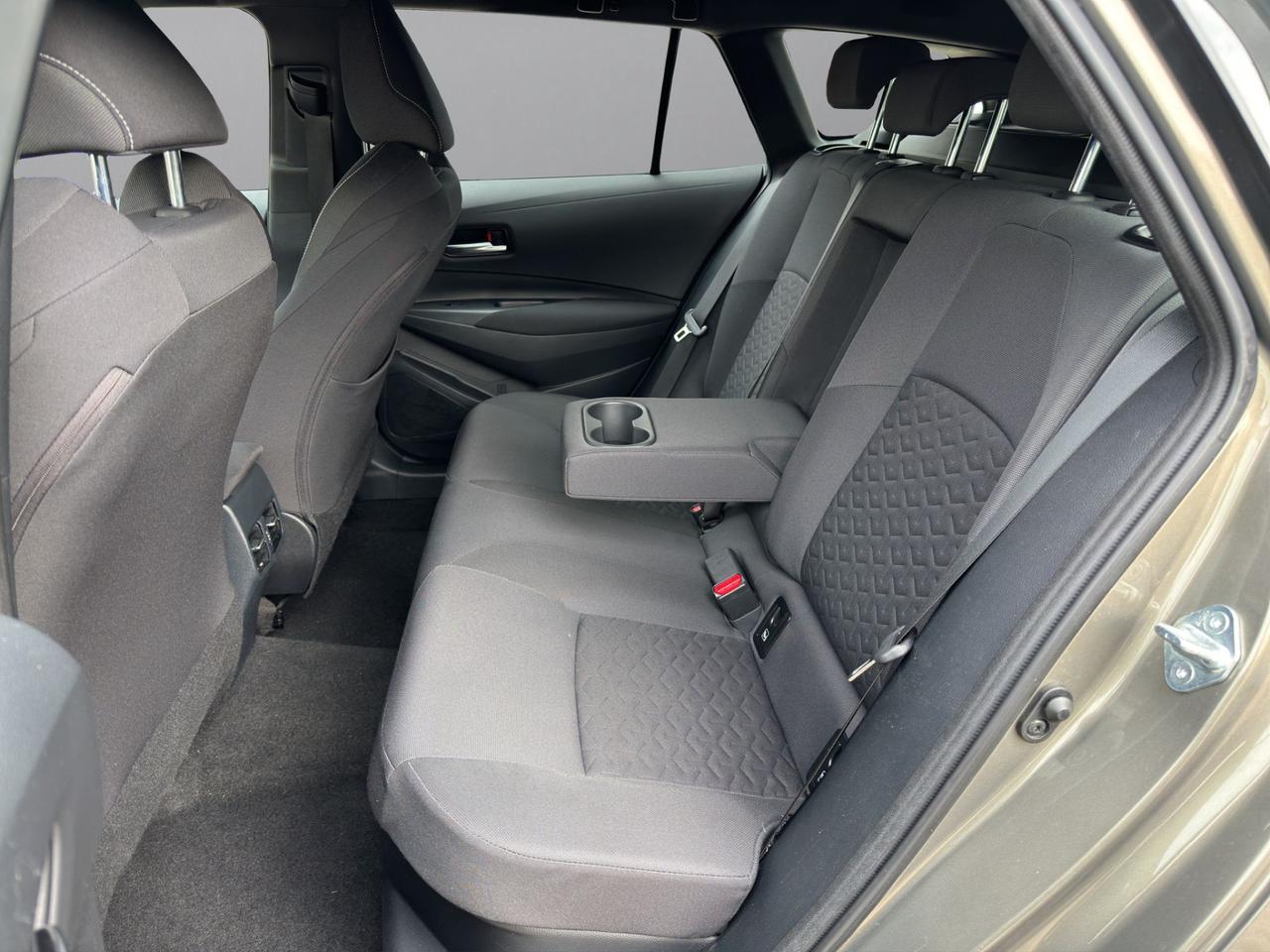 Toyota Corolla Touring Sports 1.8h Active cvt