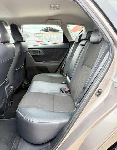 Toyota Auris 5p 2.0 d-4d Lounge