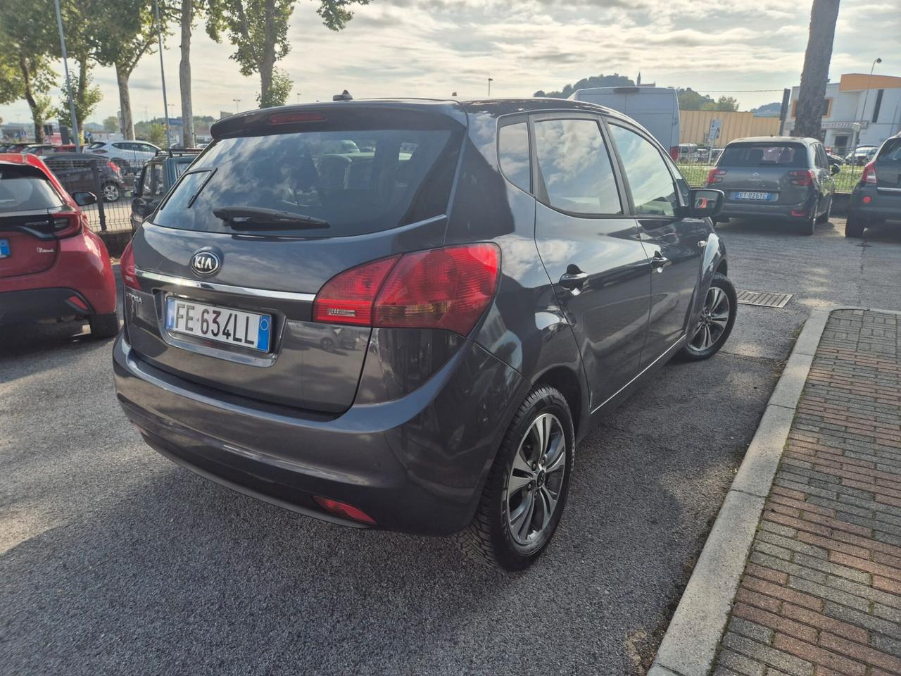 Kia Venga 1.4 EcoGPL Cool E6B--GPL Scad. 2036!!!