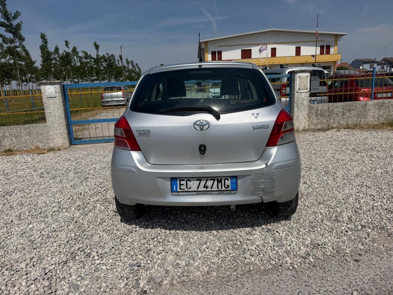 Toyota Yaris 1.0 5 porte Now GPL