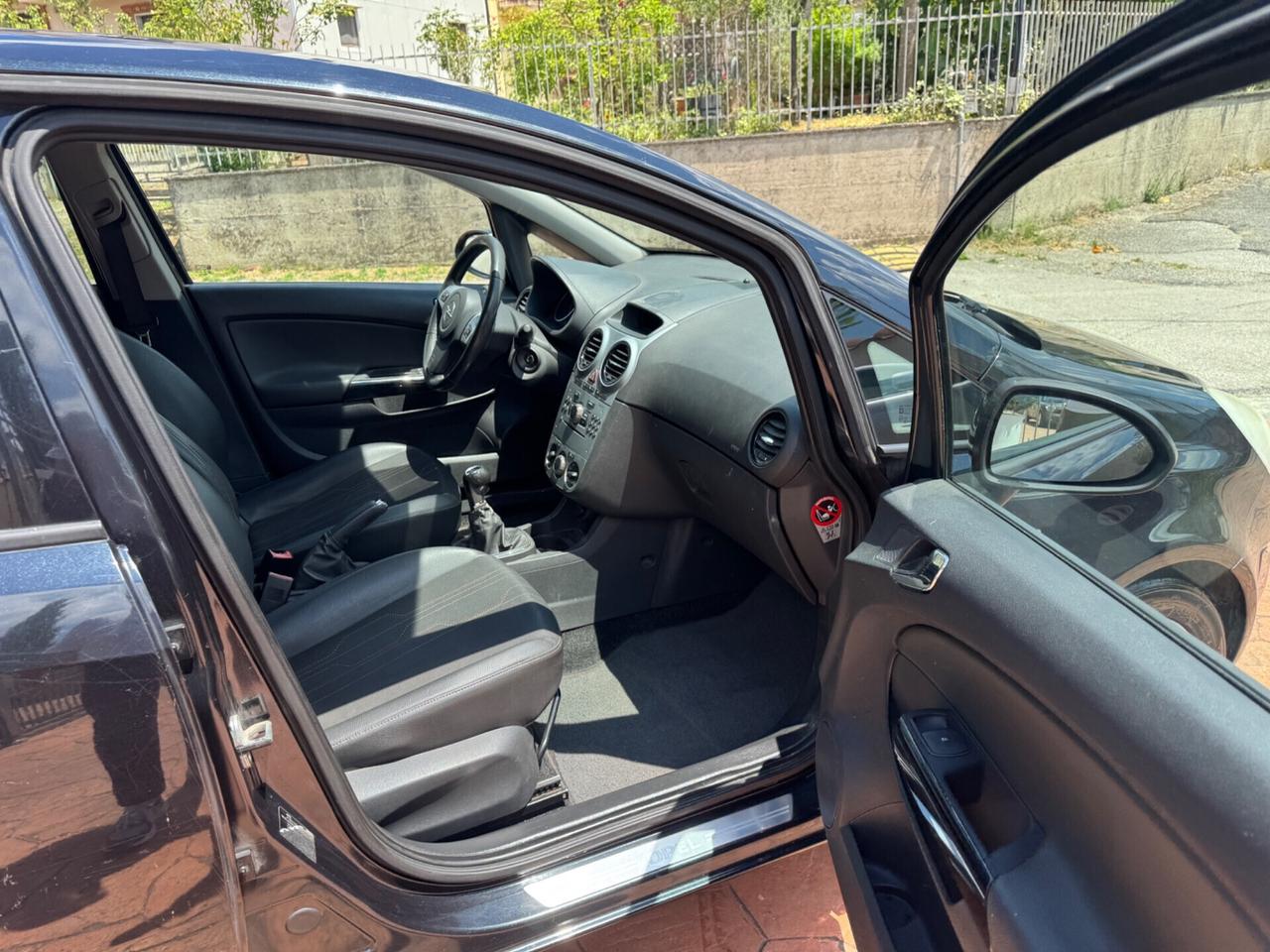Opel Corsa 1.2 85CV GPL consegna tutta Italia