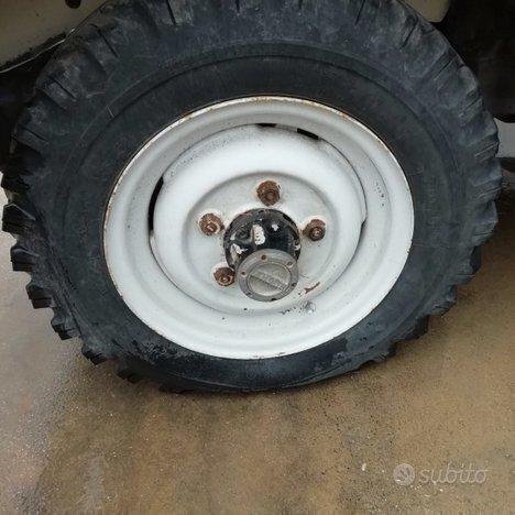 Land Rover Defender 88