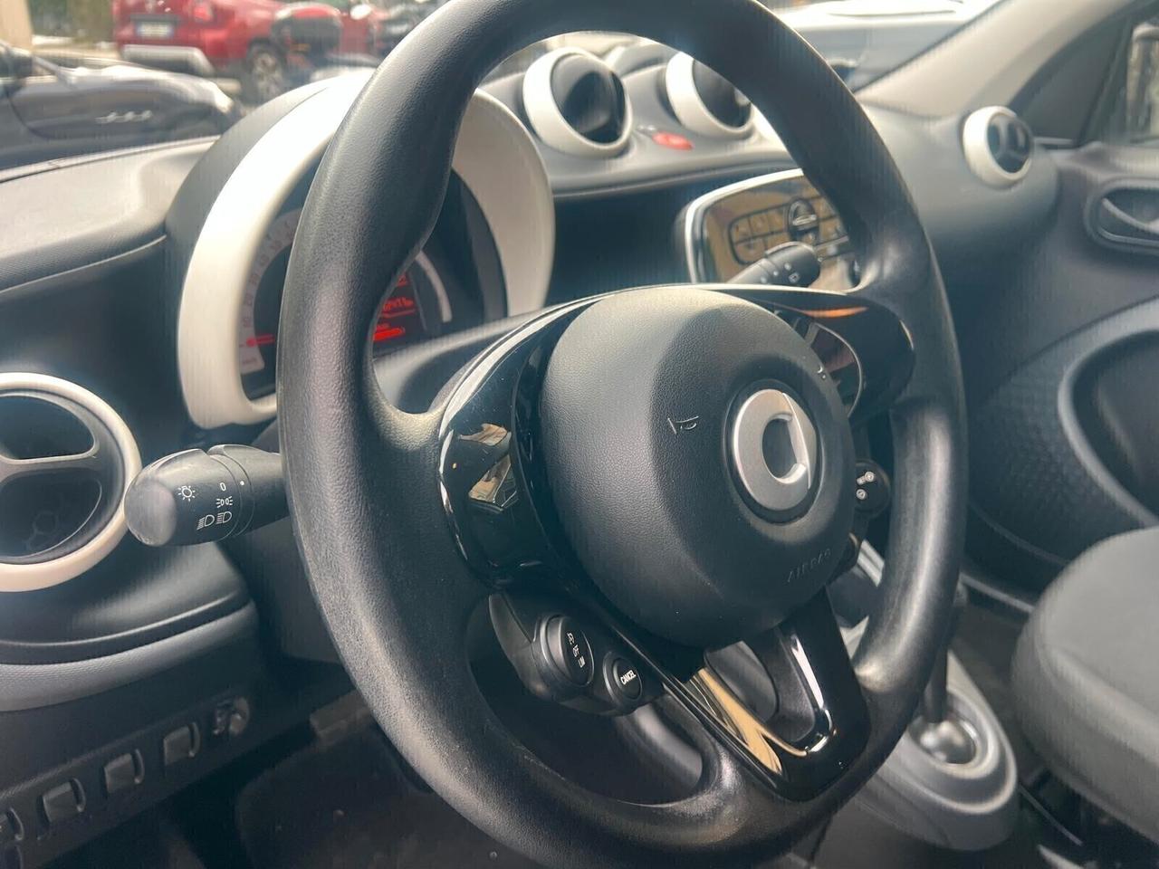 SMART FORFOUR 70 1.0 TWINAMIC PASSION AUT. NEOP.