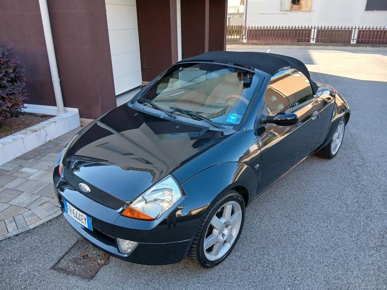 Ford Ka StreetKa 1.6 leather Collection in pronta consegna