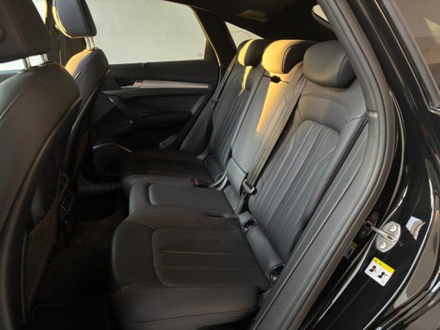 AUDI Q5 SPB 40 TDI quattro business advanced t DA ?469,00