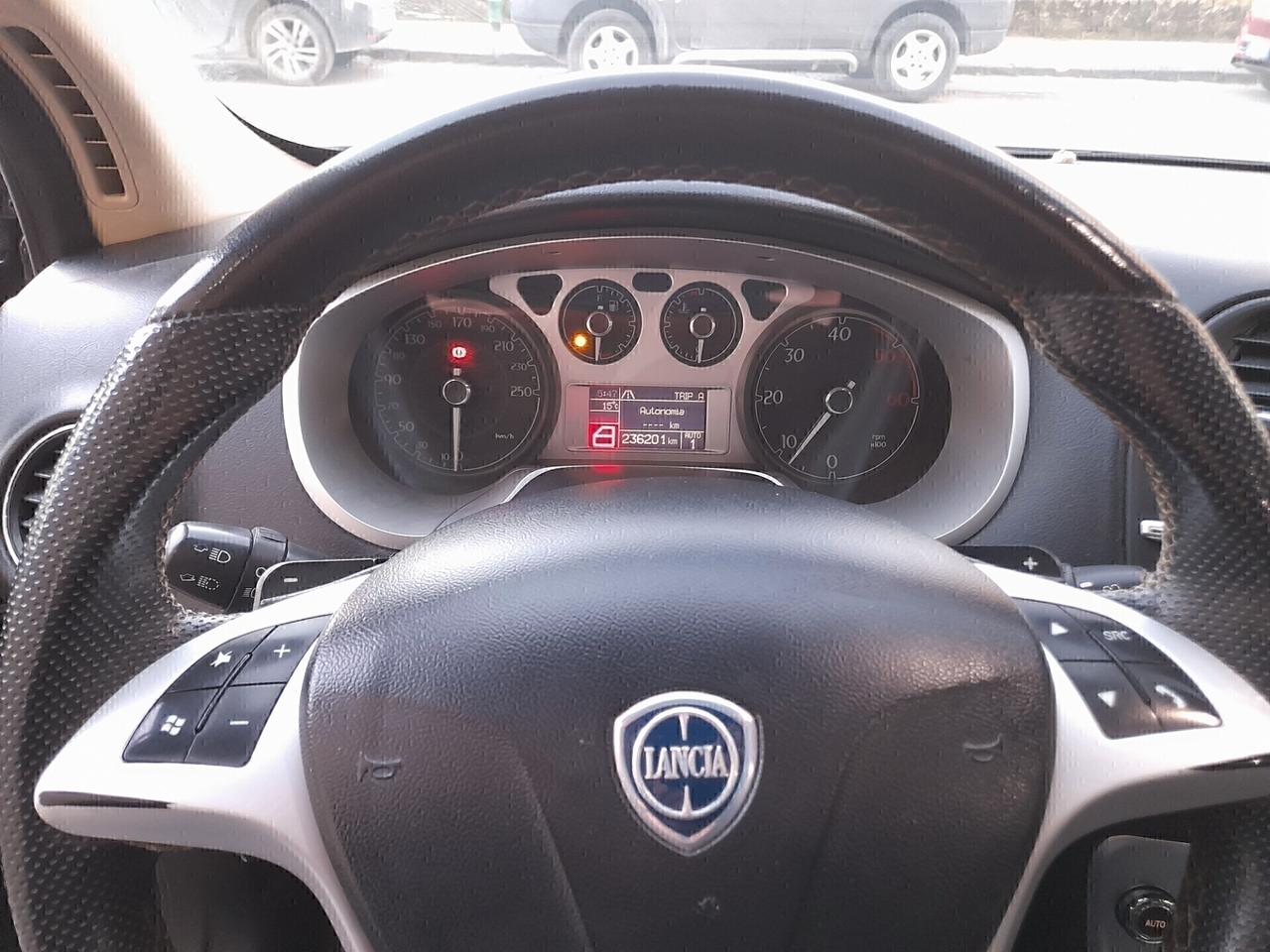 Lancia Delta 1.6 MJT AUTOMATICO