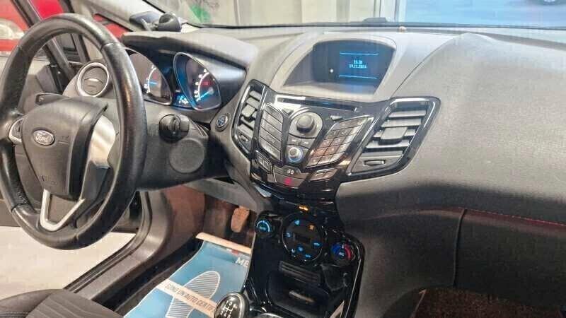 Ford Fiesta 1.5 TDCi 75 CV Titanium