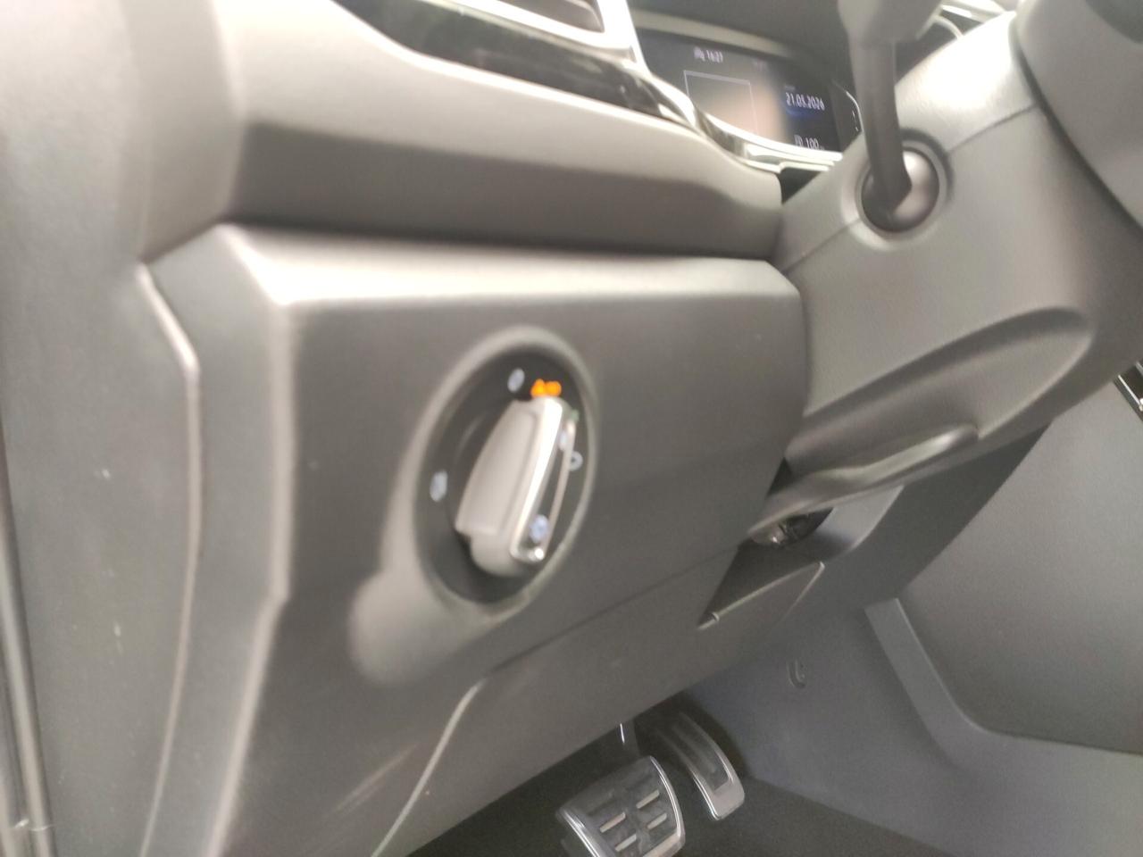 Volkswagen T-Roc 1.5 TSI ACT DSG R-Line