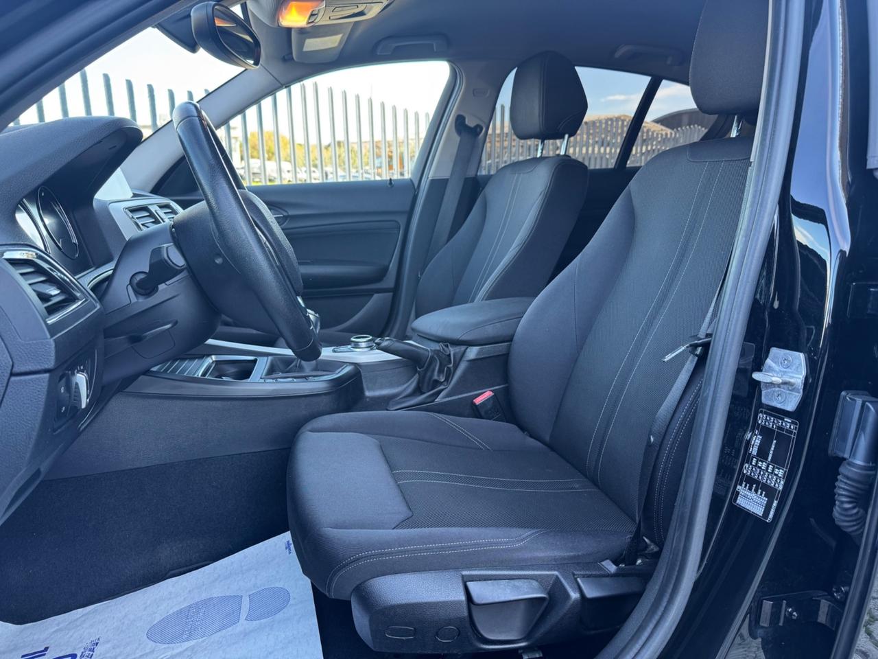 Bmw 116 116d 5p. Business