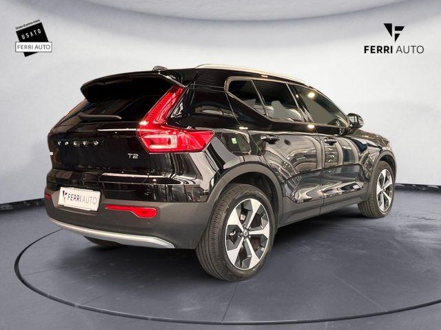 VOLVO XC40 T2 automatico Micro Hybrid Core
