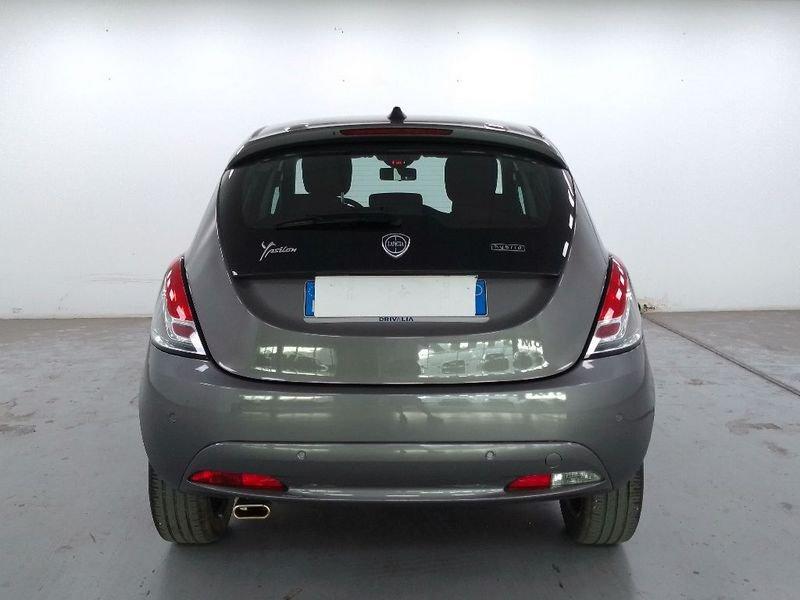 Lancia Ypsilon 1.0 firefly hybrid Gold s&s 70cv