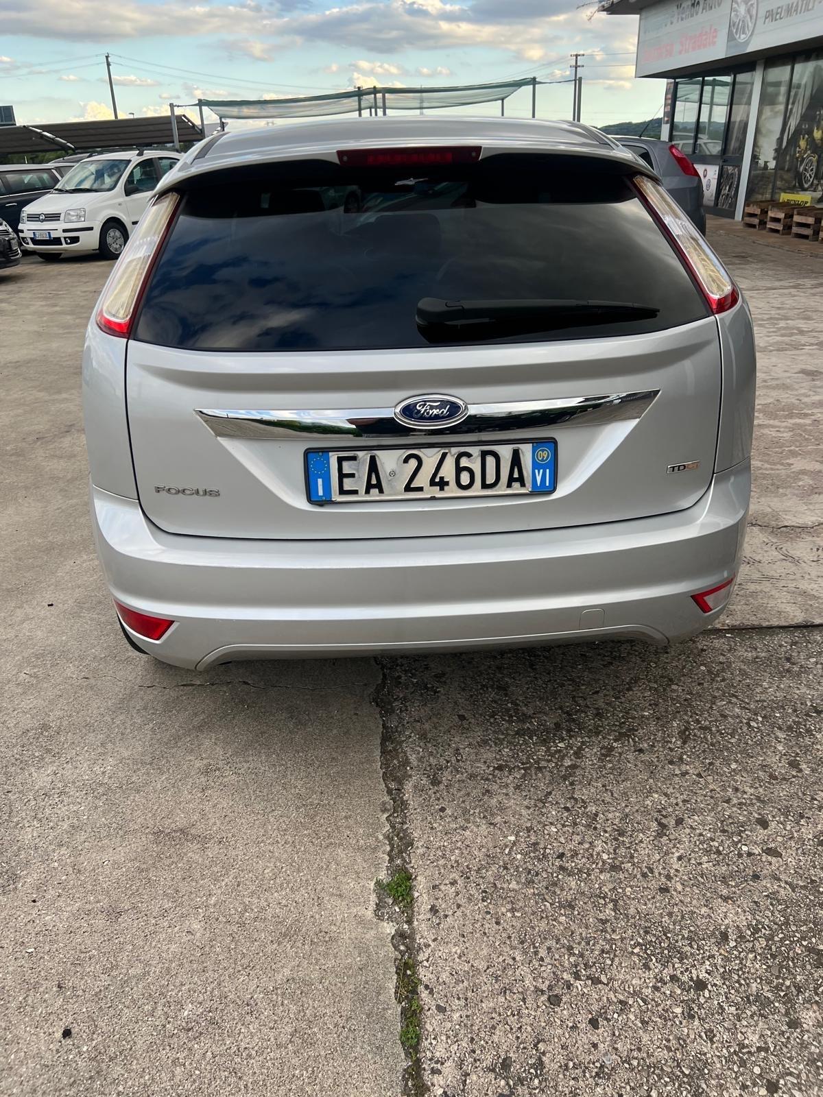 Ford Focus 1.6 TDCi (110CV) 5p. Tit. DPF