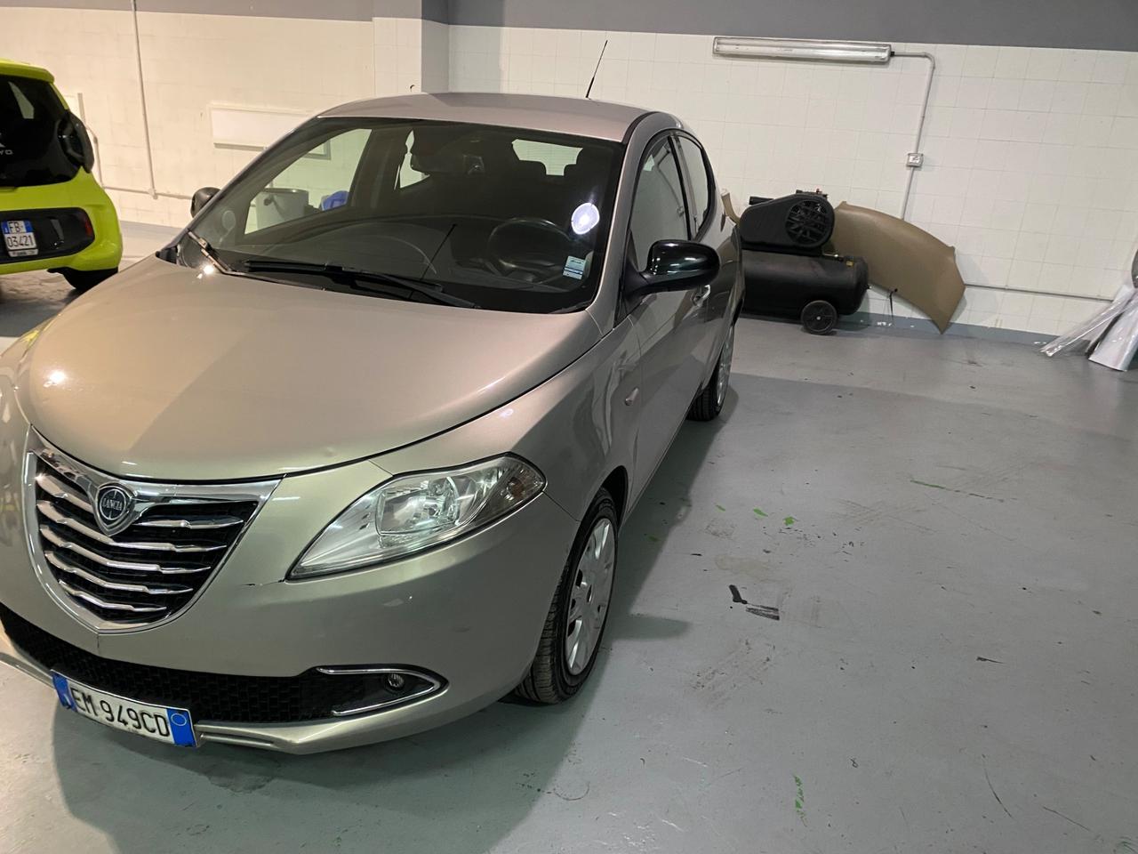 Lancia Ypsilon 1.3 MJT 16V 95 CV 5 porte S&S Gold