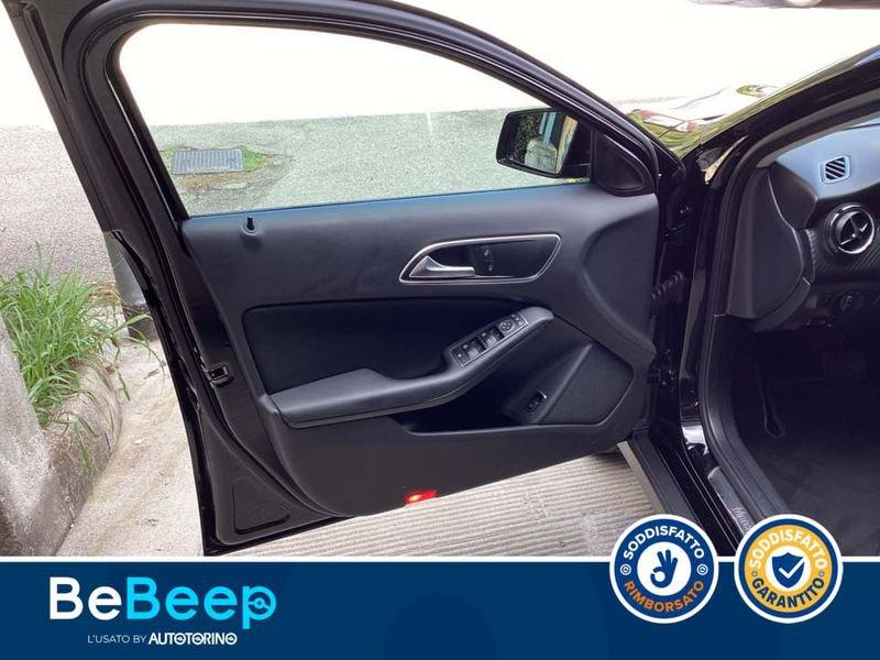 Mercedes-Benz GLA 200 D BUSINESS AUTO