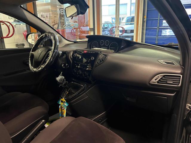 LANCIA Ypsilon 1.2 69 CV 5 porte Gold