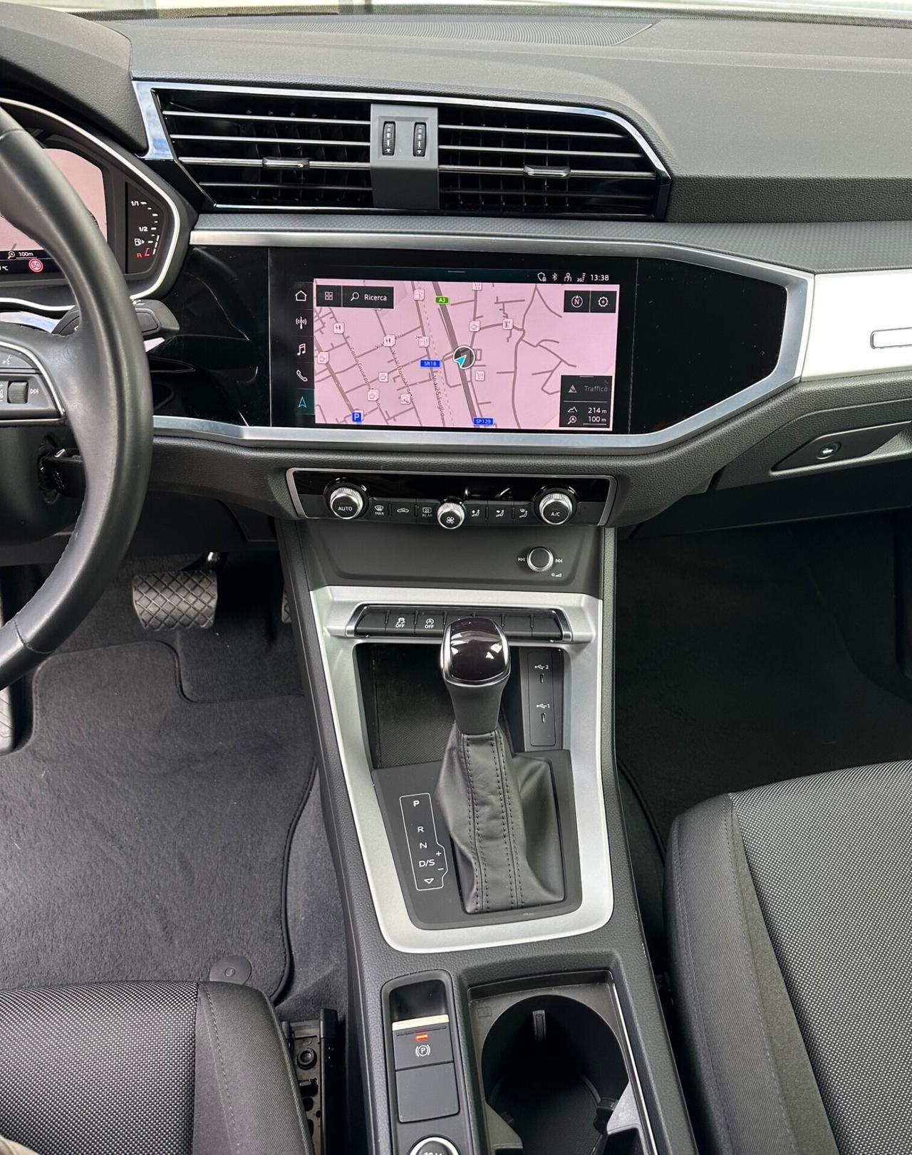 Audi Q3 35 TDI quattro S tronic Business Advanced