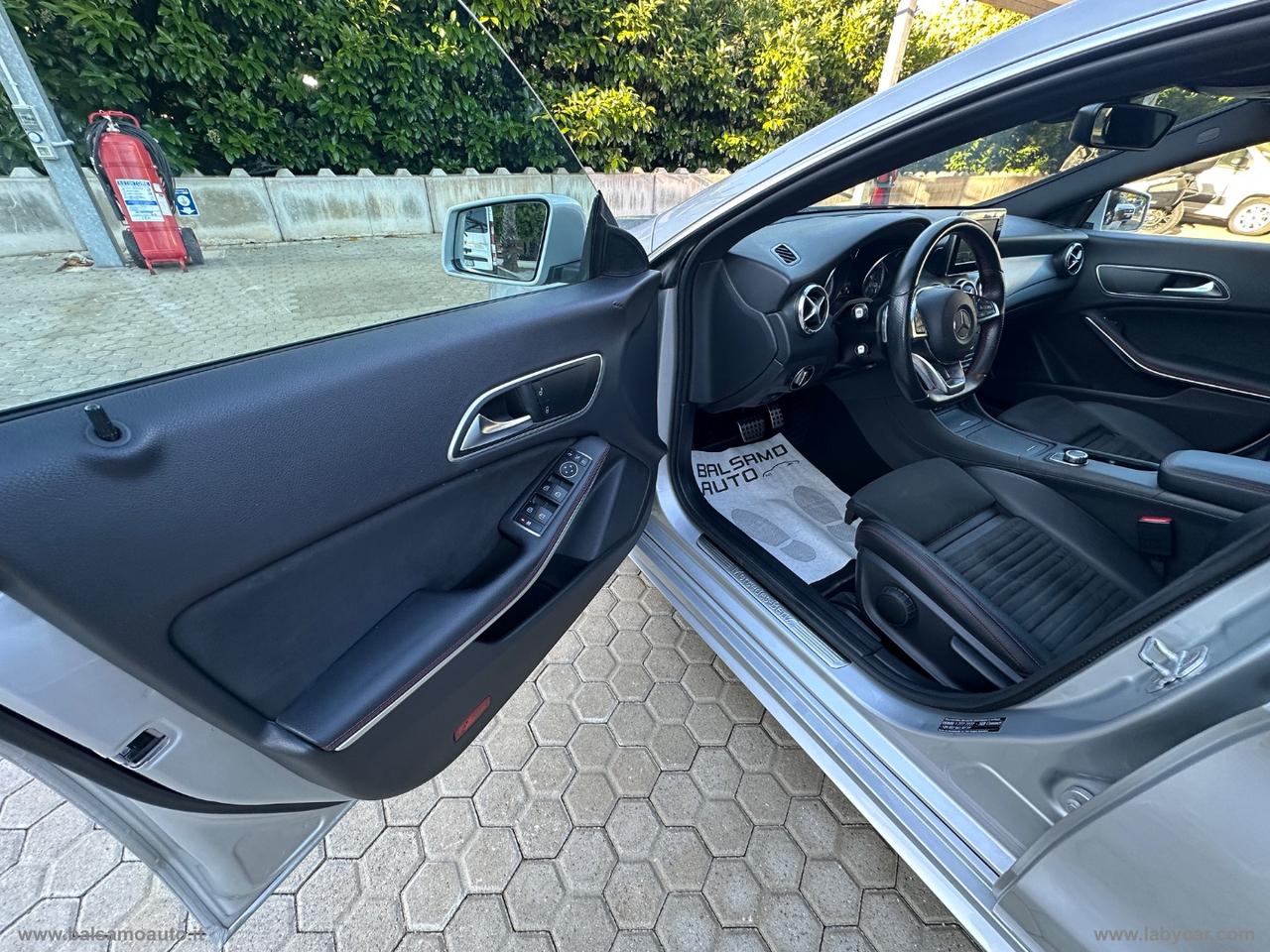 MERCEDES-BENZ CLA 200 d Premium