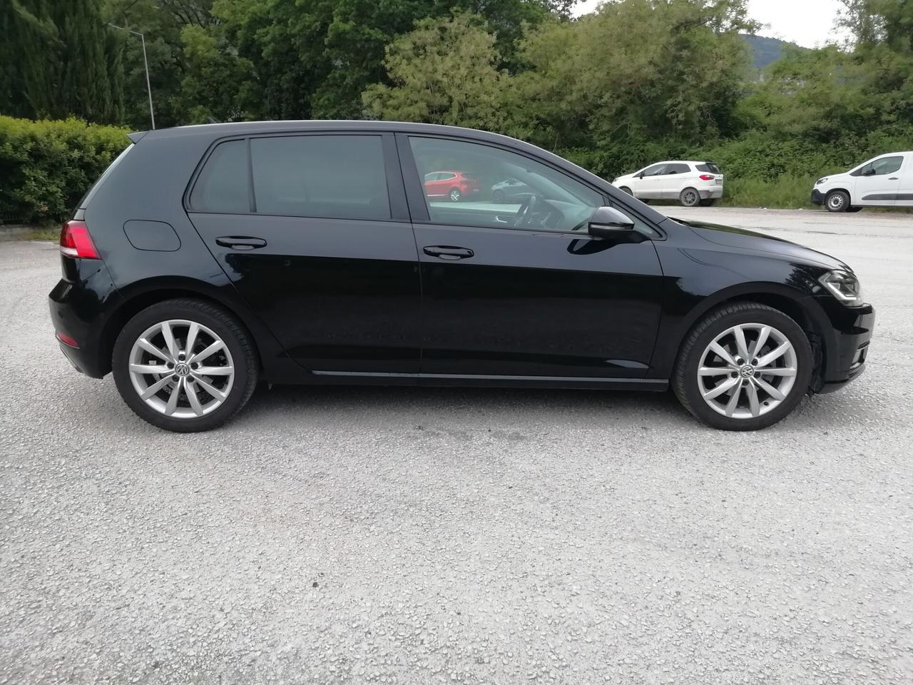 Volkswagen Golf 1.6 TDI 115 CV DSG 5p. Executive BlueMotion Technology "Fari LED"