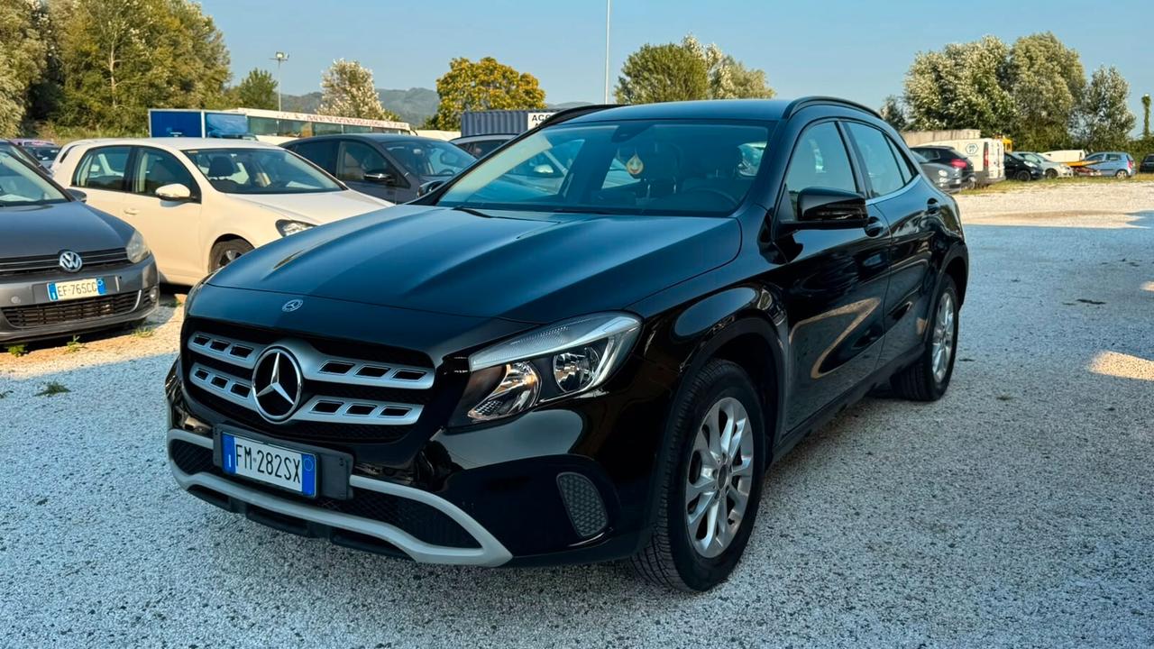 Mercedes-benz GLA 180 Premium