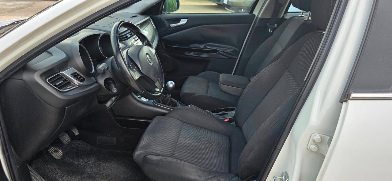 Alfa Romeo Giulietta 1.6 JTDm-2 105 CV Distinctive