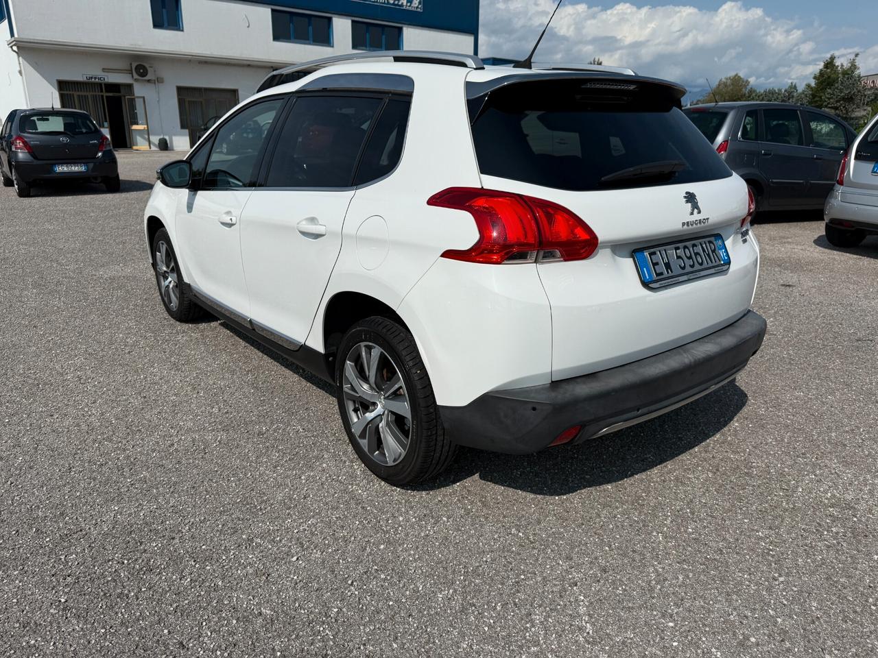Peugeot 2008 1.6 e-HDi 115 CV Stop&Start Allure