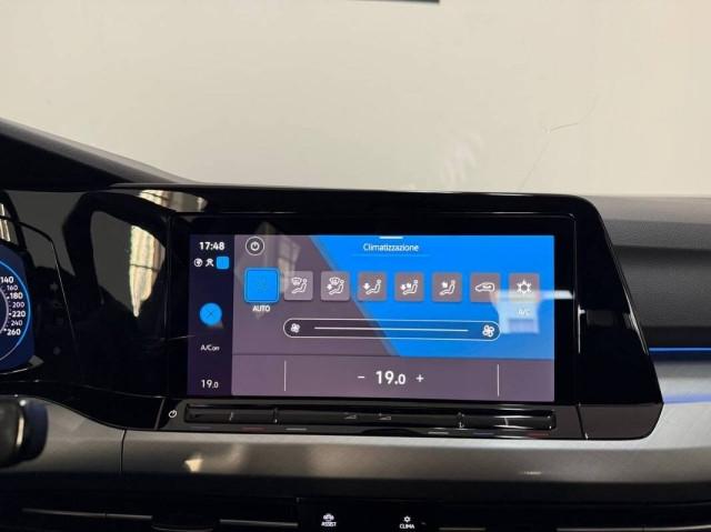 Volkswagen Golf 1.5 etsi evo Life 130cv dsg