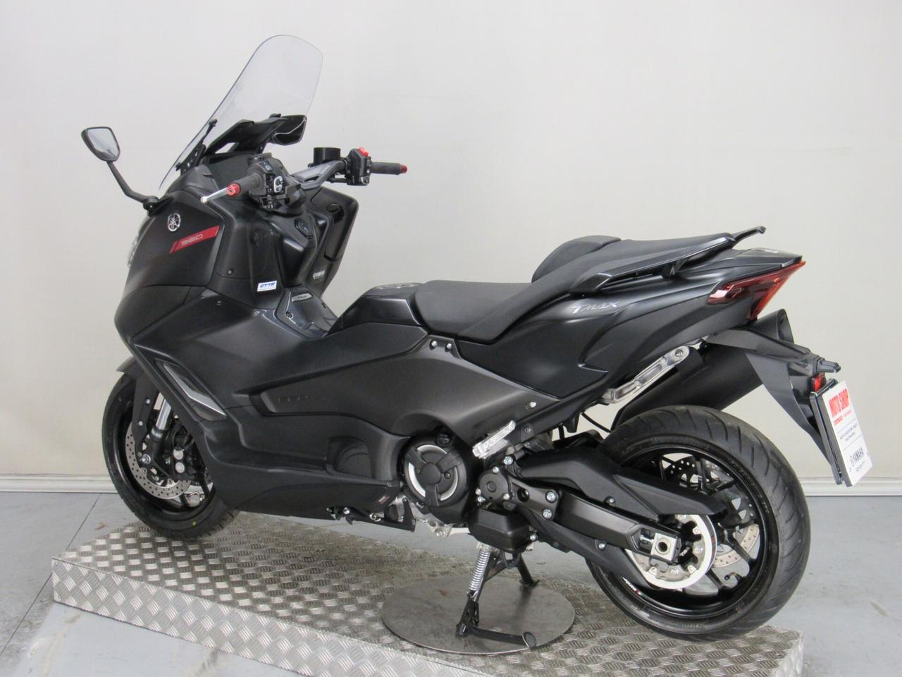 Yamaha TMAX 560 ABS