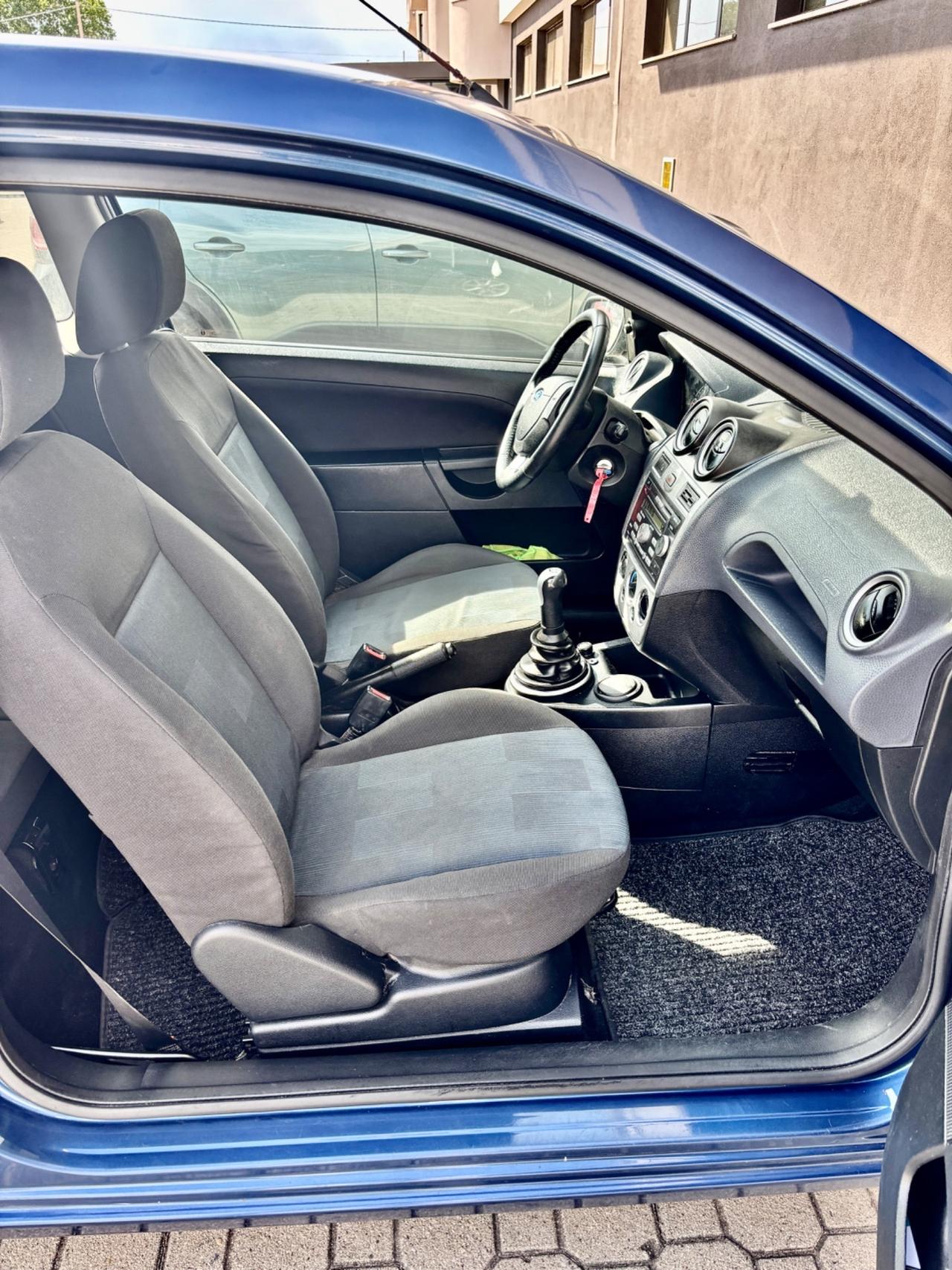 Ford Fiesta 1.4 TDCi 3p. Ghia !! ( SOLI 60.000 km ) !!