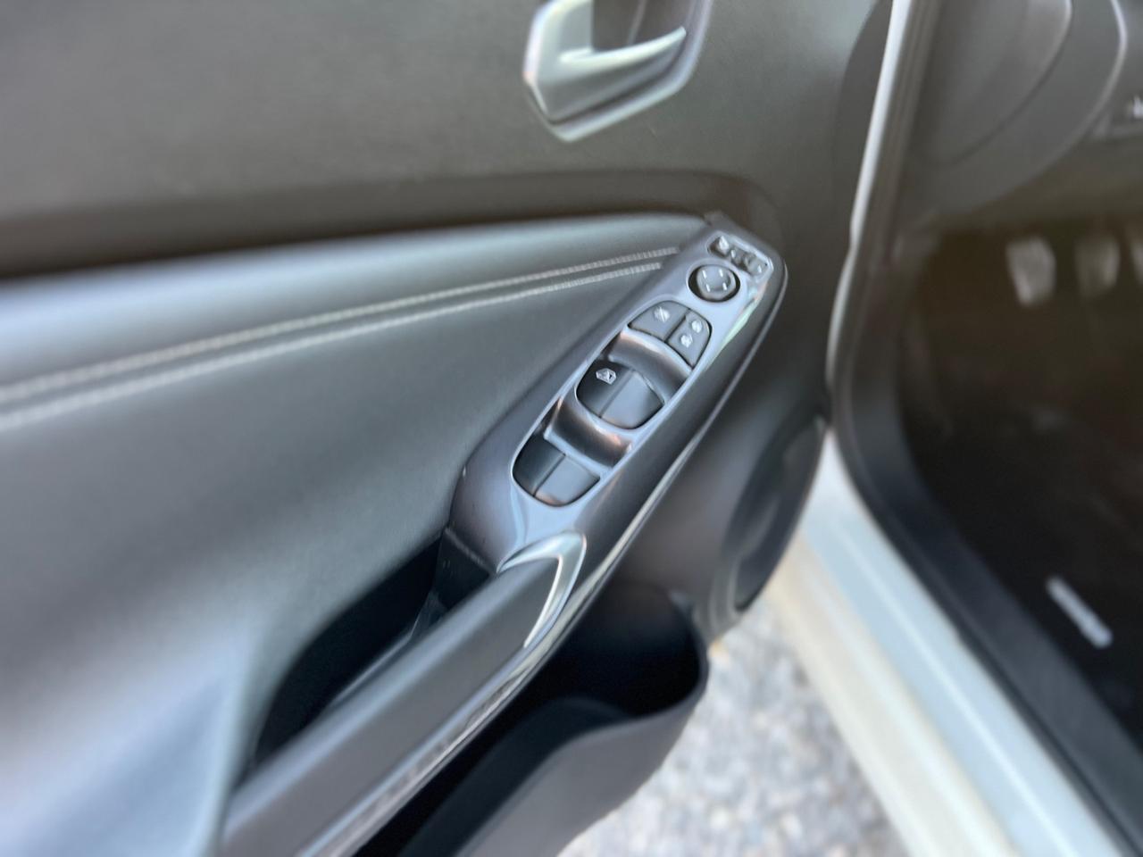 Nissan Juke 1.0 DIG-T 114 CV N-Connecta