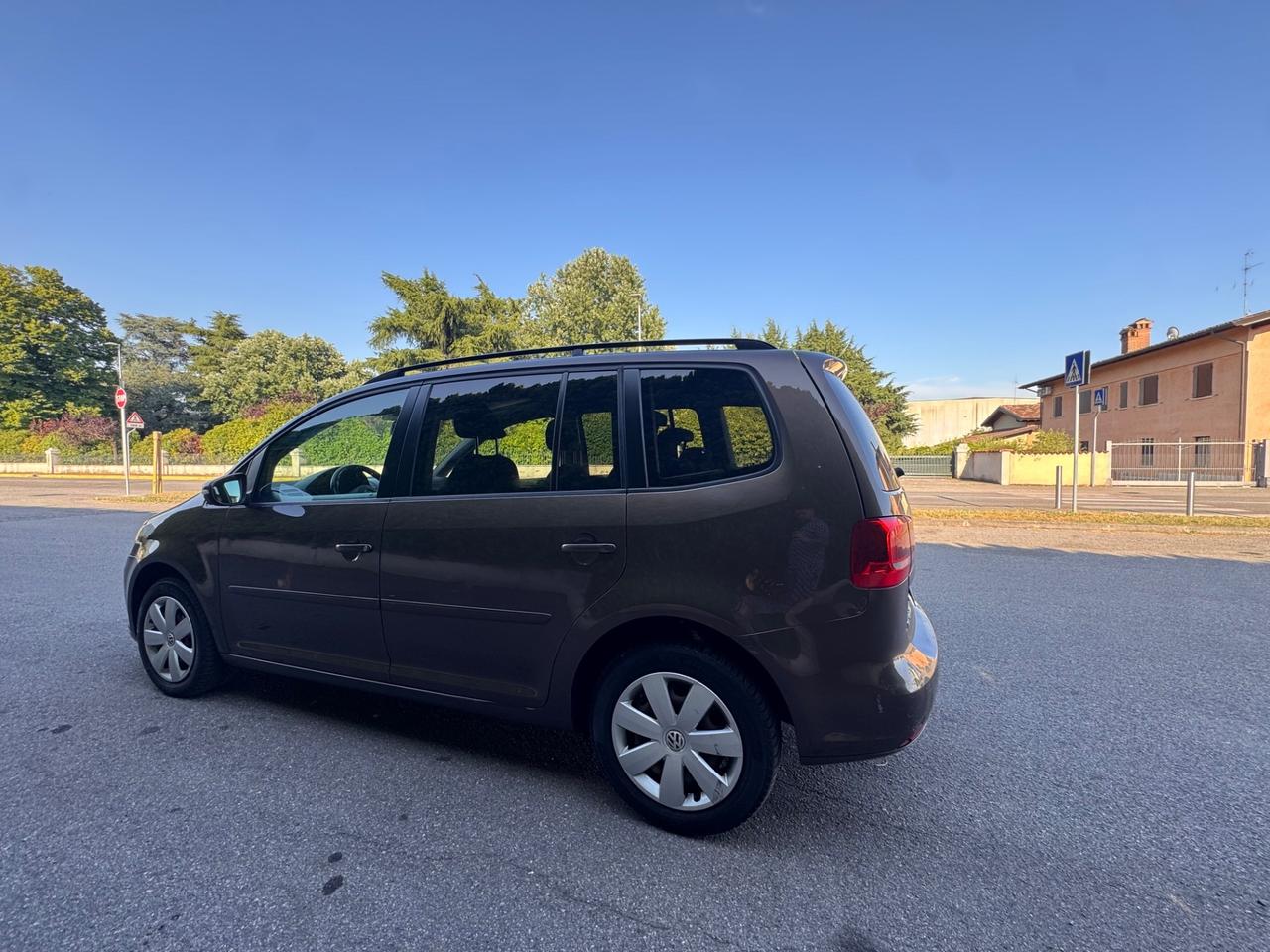 Volkswagen Touran 1.6 d, euro 5, anno 2012, 7 posti, cambio automatico!