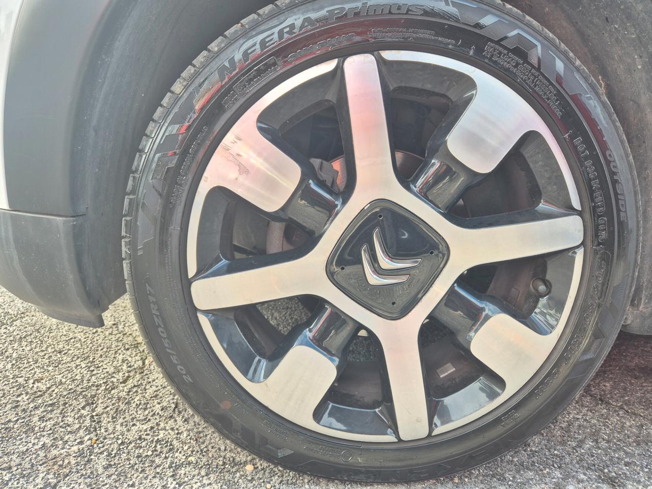 Citroen C4 Cactus BlueHDi 100 Shine