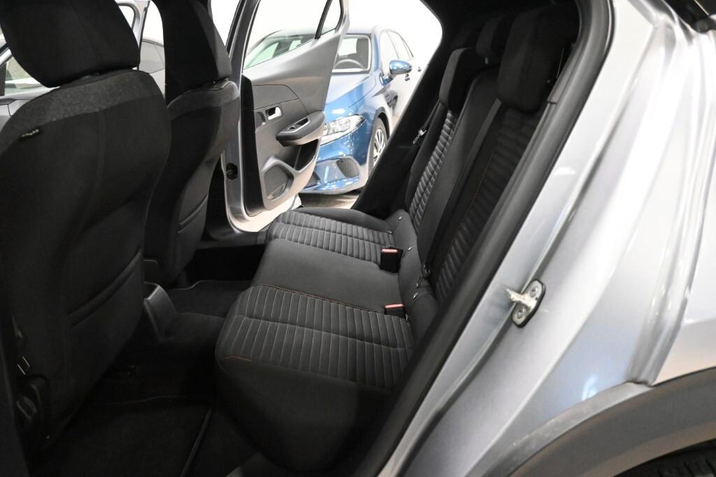 Peugeot 2008 PureTech 100 S&S Active Pack