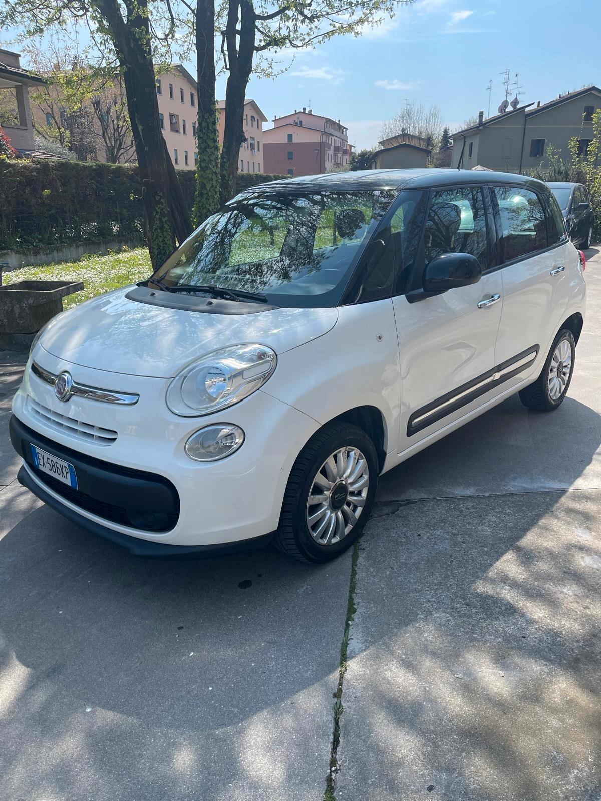 Fiat 500L Natural Power Lounge