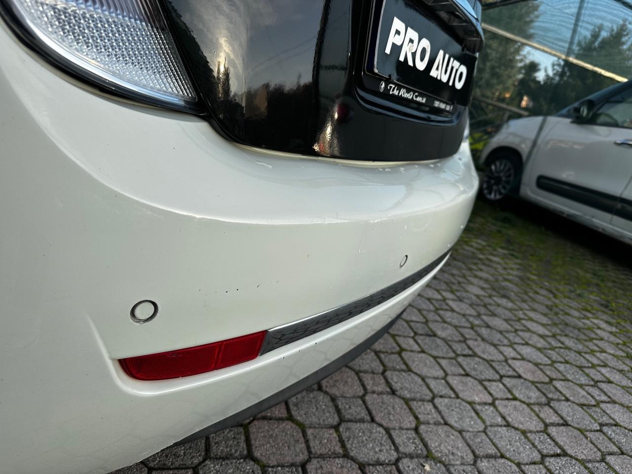 Lancia Ypsilon 1.4 Oro Ecochic GPL