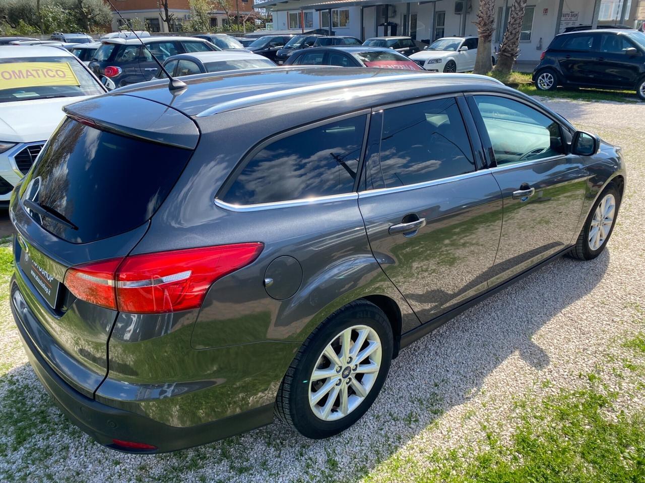 FORD - Focus Station Wagon - 1.6 120 CV GPL SW Tit