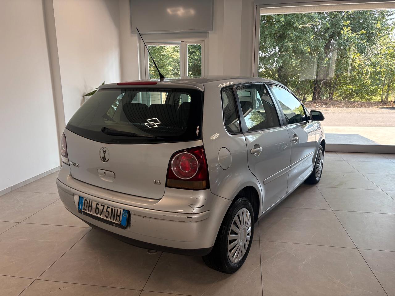 Volkswagen Polo 1.4/80CV 16V 3p. aut. Comfortline