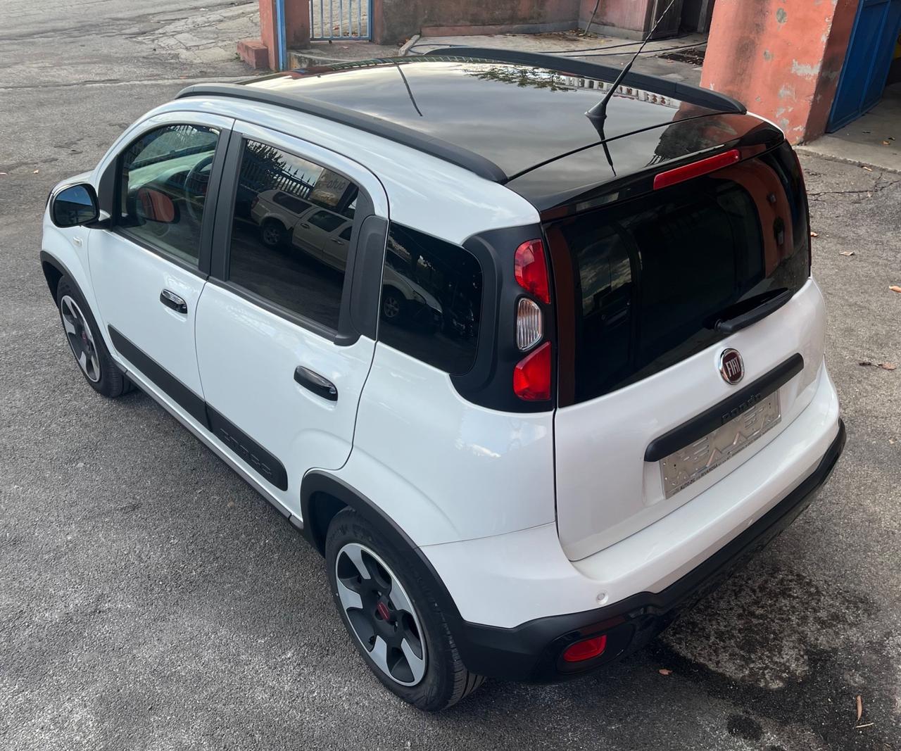 Fiat Panda 1.2 Cross Waze -solo Km 22165-