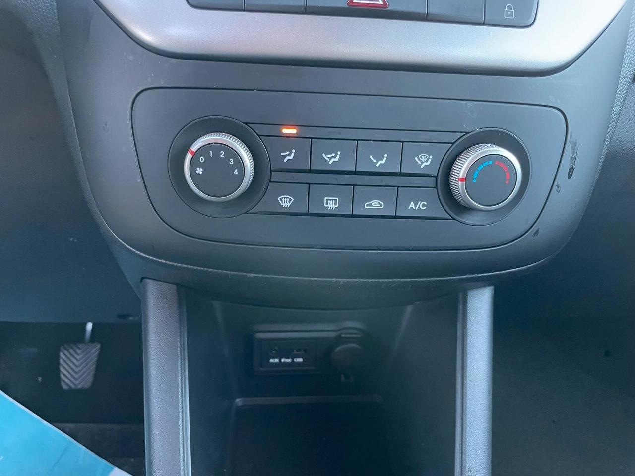 Kia Venga 1.4 CVVT Cool