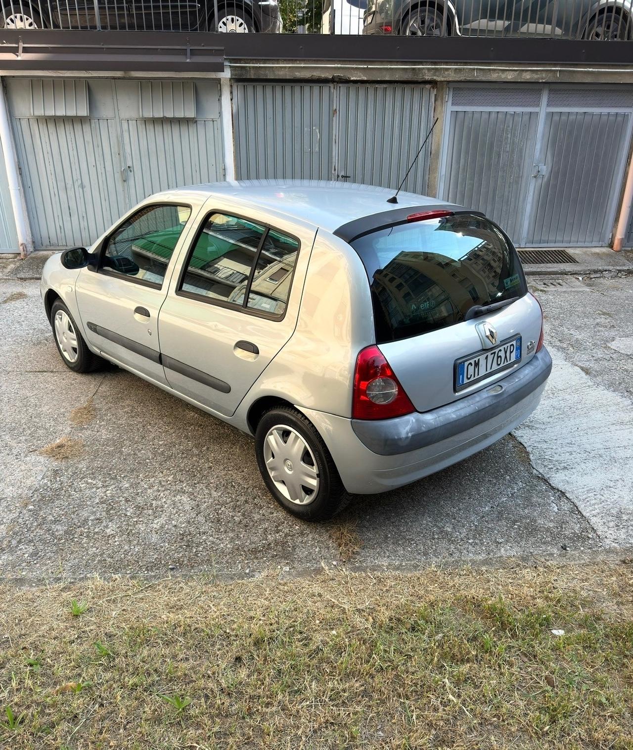 Renault Clio 1.2 16V cat 5 porte Confort Authentique